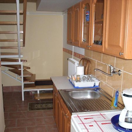 Bundics Vendeghazak Bed & Breakfast Lenti Exterior photo